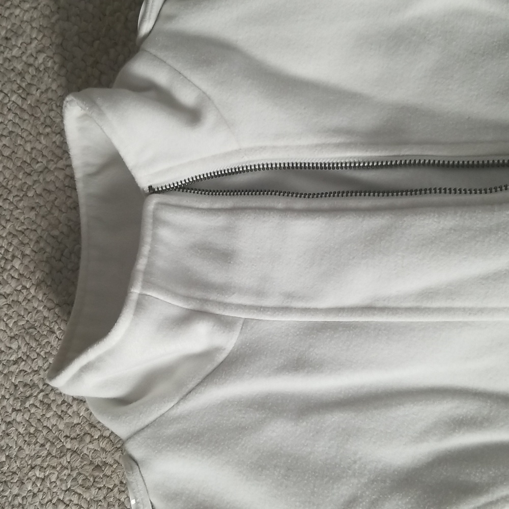 Sleeveless jacket - Picture 4 of 9